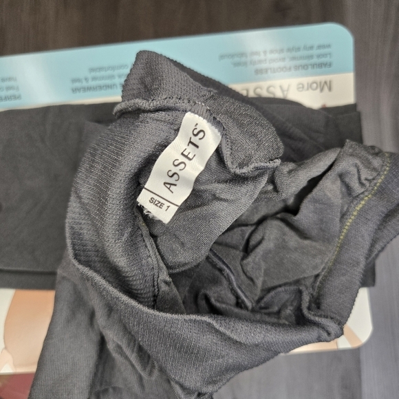 Spanx Assets Lucky Leggings Maternity Size 1 NIB New Charcoal Gray Shapewear - Picture 7 of 9